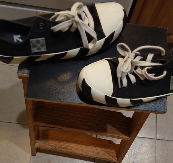 MENS USED OFF WHITE CHUCK SNEAKER SIZE EUR "41" - Picture 6 of 8